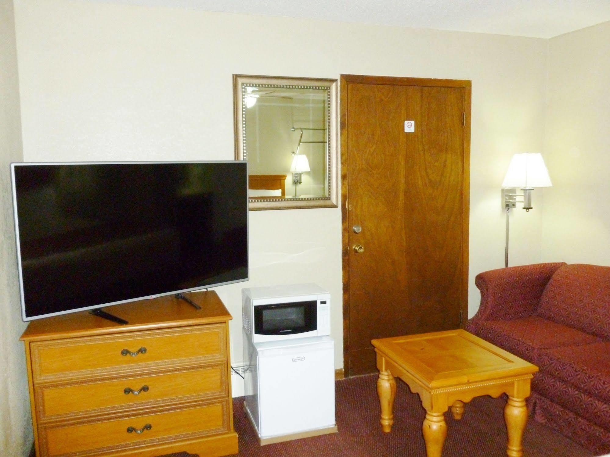 Royal Rest Motel Chariton Exterior photo