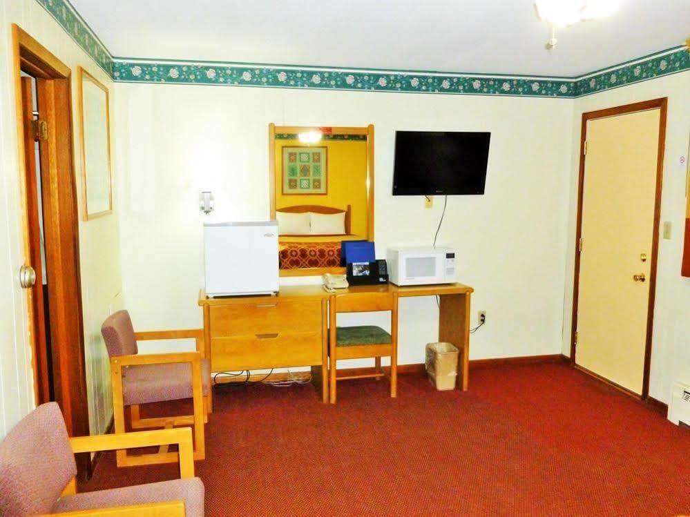 Royal Rest Motel Chariton Exterior photo